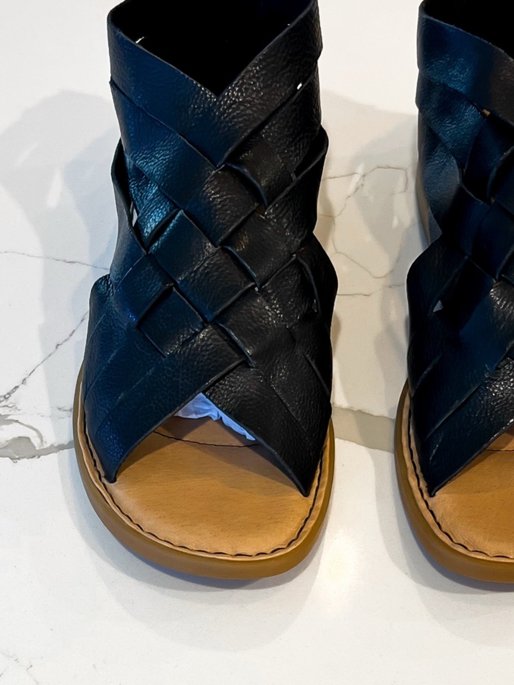 Born Iwa Black Leather Woven Buckle Sandals Womens Sz 7 M - Picture 5 of 16